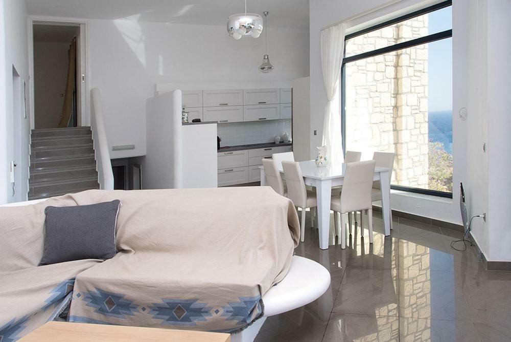אמופי Evilia Luxury Villa מראה חיצוני תמונה