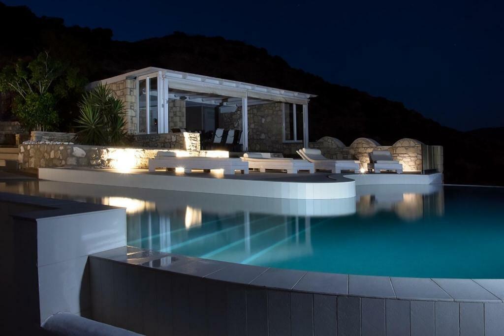 אמופי Evilia Luxury Villa מראה חיצוני תמונה